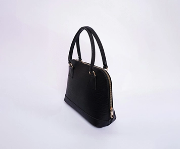 Black bags are the must-have fashion trend, perfect for adding style to any outfit with elegance.